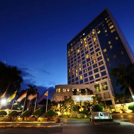 마르코 폴로 다바오 호텔 Davao City 외부 사진 The hotel at night