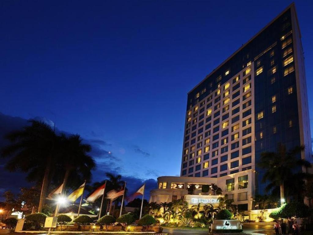 마르코 폴로 다바오 호텔 Davao City 외부 사진 The hotel at night