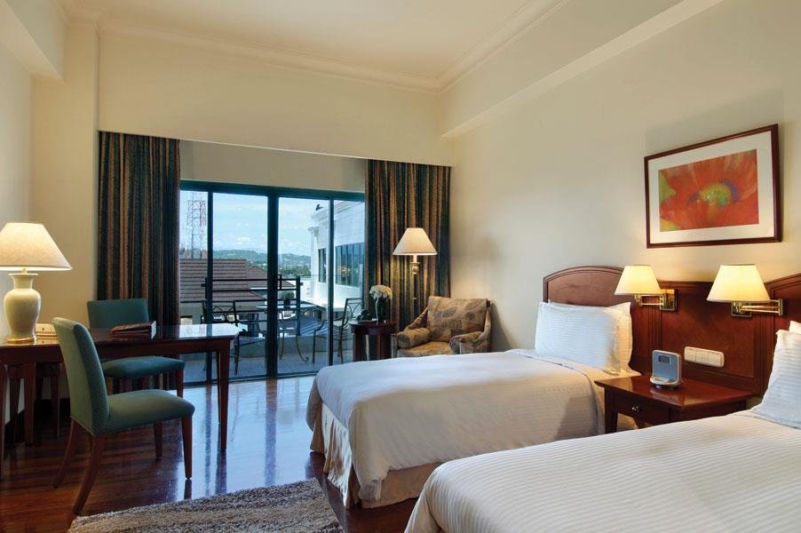 마르코 폴로 다바오 호텔 Davao City 외부 사진 A room at the Taj Bengal