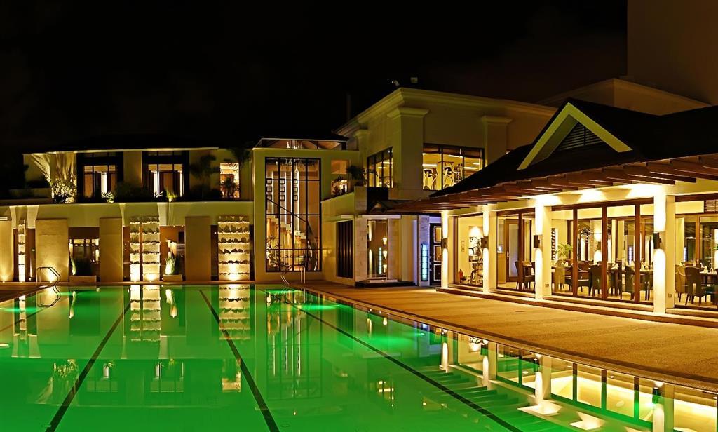 마르코 폴로 다바오 호텔 Davao City 외부 사진 The pool at the Royal Villa