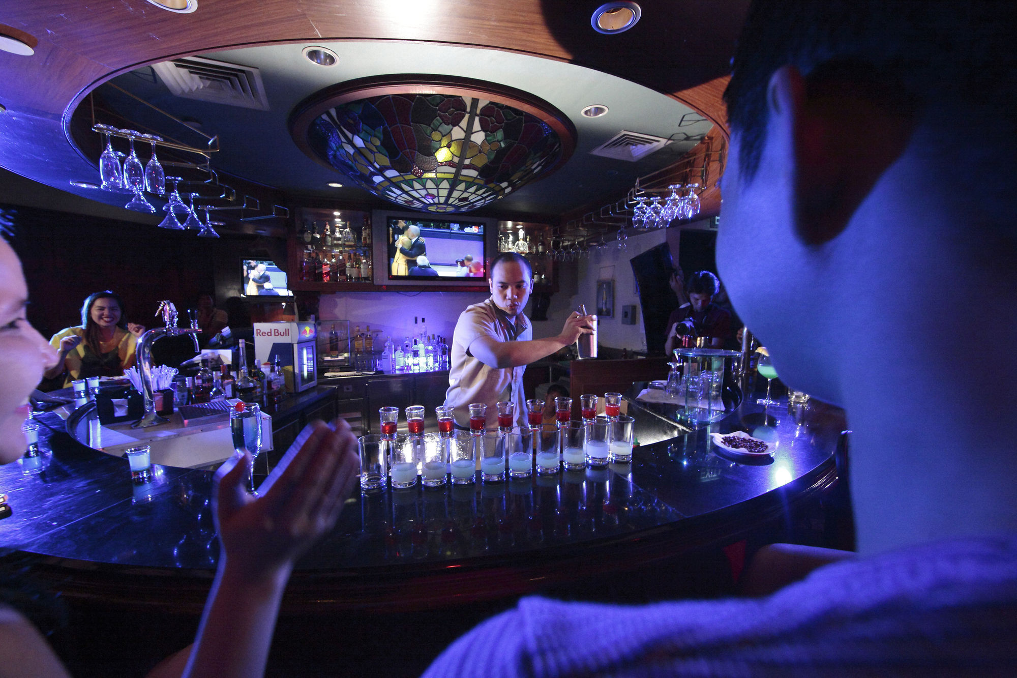 마르코 폴로 다바오 호텔 Davao City 외부 사진 A nightclub in Pattaya