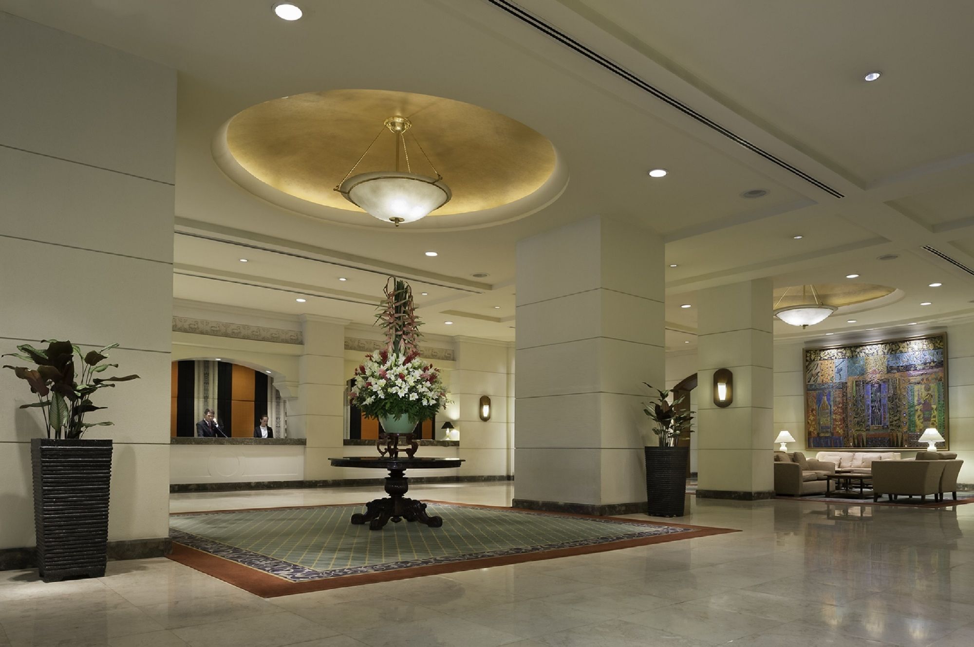 마르코 폴로 다바오 호텔 Davao City 외부 사진 The lobby of the Taj Bengal
